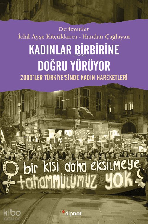 Kadınlar Birbirlerine Doğru Yürüyor